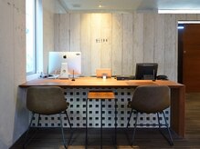 美容室併設で、ヘアも目元も一度で整う