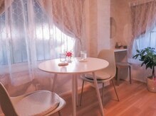 よかよか日和の雰囲気(ゆったりとしたプライベート空間で、お客さまをお迎えします)