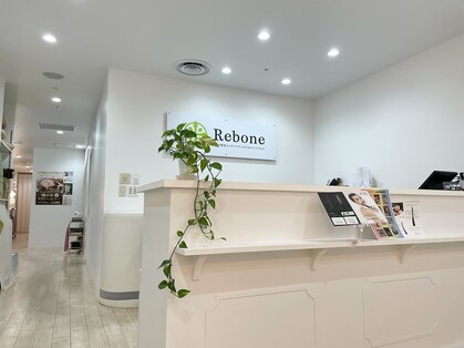 リボーン 東京オペラシティ初台店(Rebone)の写真
