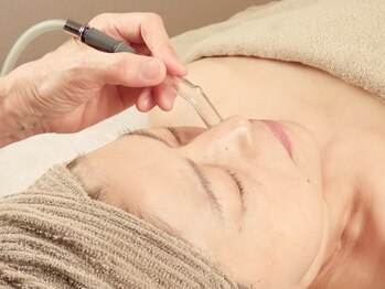 エステサロン プラスエー(+A)/毛穴／毛穴吸引