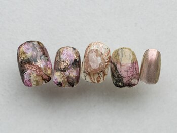 ルフトエーデ(LUFT Ode)/【Art10】絵画風ピンクネイル