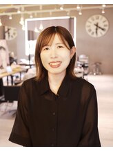 FLO-WER HairDesign 前澤 瑛絵