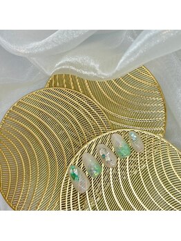 ツメトトノウ/¥7,300キラキラシェル（加藤）