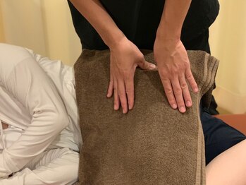 モア整体院 メディカルボディーメイク(Medical body make)/骨盤を引き締めます♪