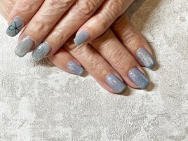 ブルーシアーネイル