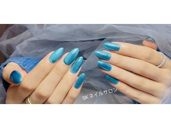 人気のマグネットネイル