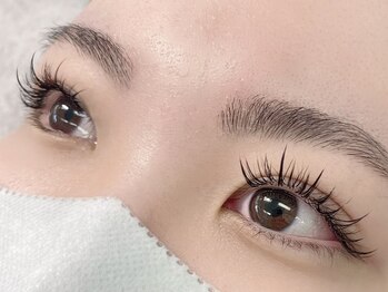 モラン(Moran)の写真/【お好きなデザイン自由自在☆LEDマツエク】速硬化でスピーディー！オイルクレンジングも使用可能◎