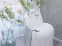 エデン(EDEN)の雰囲気（リクライニングチェアでの施術。ゆったりとおくつろぎください）