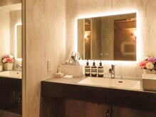 口コミでも好評のパウダールーム。清潔で快適。