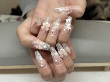 ザ ネイル(The Nail)/透明感×星モチーフ×フラワー