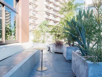 ヨハク 東久留米店(YOHAKU)/カフェのテラス