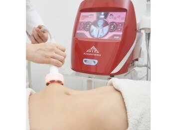 ココナチュラル(coco natural)の写真/【結果重視の方必見♪】痩身部門で大人気のULTRANSFORMER◇効果にこだわった痩身マシンを導入♪
