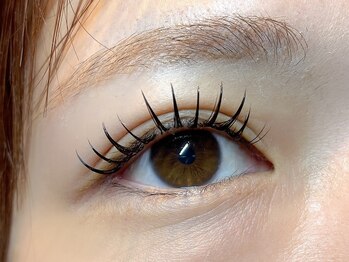 マヒナ(Mahina)の写真/ナチュラルなデザインからボリューム重視なデザインまで対応◎豊富な種類で理想の目元を叶える♪