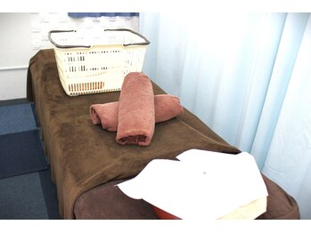 ティーエイチシー 整体サロン やすらぎの手(THC)/カーテンで仕切られて個室感覚