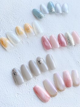 ジュウェル 宜野湾店(Nail Salon Jewel)の写真/迷ったらコレ!季節のトレンドを詰め込んだ定番デザイン◎暖かみを感じる柔らかなカラ-で大人上品な指先に♪
