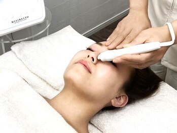 スリーラボ(THREE-Labo)の写真/【毛穴の黒ずみ・角栓スッキリ！】水素水×吸引洗浄ハイドロスプラッシュで、見惚れるほどのツルスベ素肌へ