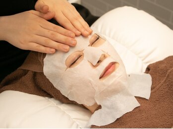 アンフルール(Une fleur)/炭酸カーボキシーで透明感UP♪