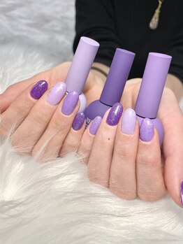 リッカヴァラ(Lycka VALLA)/ワンカラー/ VALLAネイル/ラメ紫