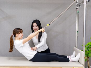 ボミ(BOMI)/レッスン:反り腰改善