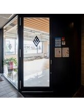 ヴィア デザイン(VIA DESIGN)/入り口