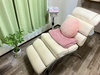 ルナレーナ化粧品 西鉄グランドホテル店/お手入れベットです！