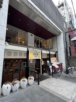 エビアス 六本木店(EBIAS)/１階がブルゴーニュさんです。