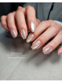 【ちゅるん系】マグネットネイル