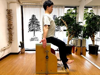 ライフ ピラティス スタジオ(LIFE Pilates Studio)/座り姿勢の改善