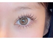 ココミーサロン(CoCo me salon)の雰囲気（カラーエクステの種類が豊富でお目元の印象を引き立たせます。）