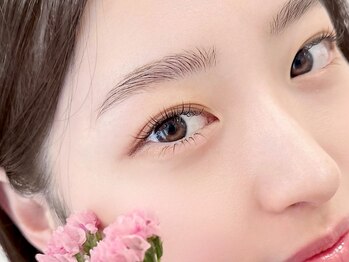 グロウ 藤沢(GLOW)の写真/当店イチオシ！ナチュラルで美しいまつ毛とアイブロウのセットメニュー♪【90分￥9,900～】