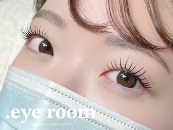ドットアイルーム(.eye room)の写真/《自まつげ×大人可愛い》自まつげを最大限生かしたデザインが当店大人気♪上品で大人な仕上がりに◎