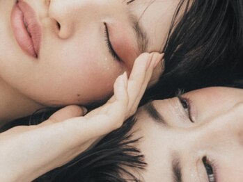 ヒアカ 東京ガーデンテラス店(Heaka)の写真/【当日予約OK◎】 AVEDAの高品質クオリティ☆ゆったり落ち着いた空間の店内で丁寧な施術をご提供♪