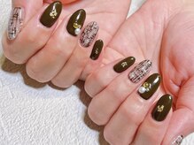 アトリエ グリッター(atelier glitter)/ダークカラーで冬ネイル