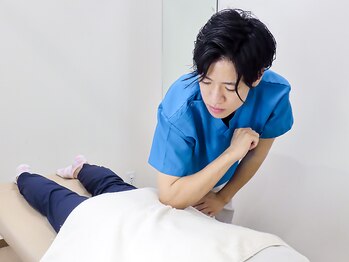 大川カイロプラクティックセンター 千歳烏山整体院の写真/PCやリモートワークで崩れた姿勢に◎歪みから徹底改善!22時まで営業★お仕事帰りにもぜひご利用下さい！