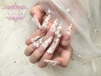 アンフレア(UnFLAIR)の写真/自爪の弱い方やイベント事にも◎モチに定評あり！シンプルスカルプ¥13000/やり放題チップスカルプ¥18000