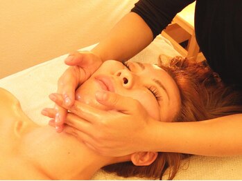 ピュシス(PHYSIS)/小顔リンパマッサージ