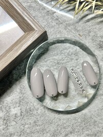 シンプルストーンキラキラネイル