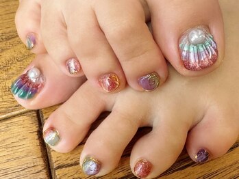ジェリーボックス(jelly box)の写真/フットネイルでこの夏を満喫♪足先まで気を抜かない女子に◎お仕事柄ハンドネイルができない方にもお勧め☆