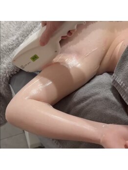 ナーズプラス リベルテ(Naz Plus/Liberte)の写真/5月限定特典付き！男女一律価格でヒゲも対応◎自己処理がラクになる脱毛デビュー♪