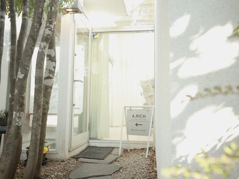 アリッチ 岡崎店(a.Rich)/看板が目印です♪