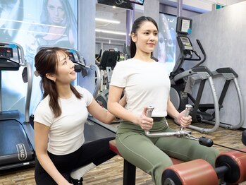 24ダイヤモンドジム(24 DIAMOND GYM)の写真/【女性専用ジム★パーソナルトレーニング¥3300】ただ細いだけじゃない、引き締まった美脚を叶える♪　
