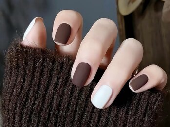 【マツエク・まつ毛パーマ・パリジェンヌ・眉毛】YUZUNA EYELASH 池袋店/フィルイン/パラジェル/ネイル