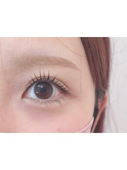 ナチュラル上品な目元にしたい