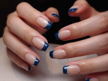 ラクネイル 浦和店(raku nail)/ネイビーフレンチ×スタッズ