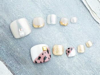 シュポルテ(chou porte)/ミラーレオパードネイル