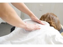 コパ整骨院の雰囲気（もちろん、お顔や頭だけでなくお身体全体のケアもしています）