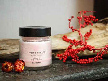 サロン ド アルム(salon de alm)/足つぼ前はフットバスもあります