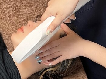 エミナル(Eminal)/シミ改善＋光フェイシャル