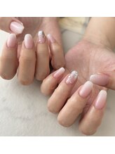 ファースト(FIRST)/グラデーションネイル