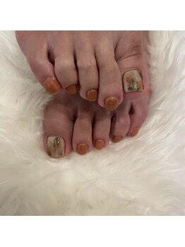 トータルサロン 白べぇーっ プラス/秋ネイル